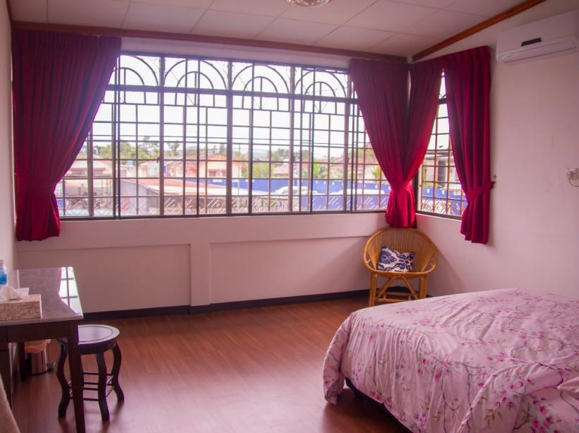 Bike And Tours Bed And Breakfast Lahad Datu Ngoại thất bức ảnh